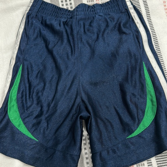 Adidas shorts - Picture 4 of 4